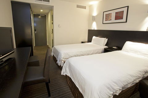Causeway 353 Hotel - Whitsundays Accommodation 26