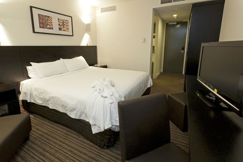 Causeway 353 Hotel - Whitsundays Accommodation 30