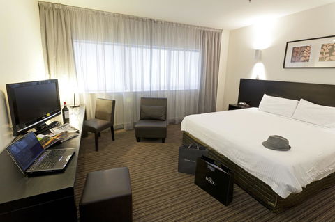 Causeway 353 Hotel - Whitsundays Accommodation 24