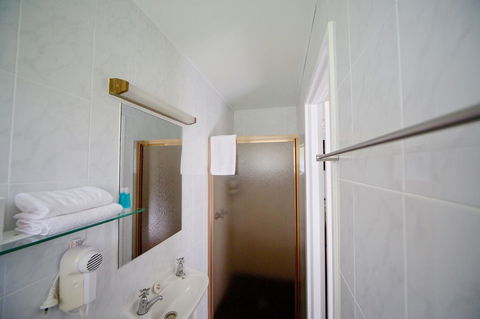 Sanctuary House Resort Motel - Whitsundays Accommodation 24