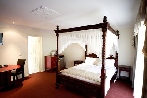 Sanctuary House Resort Motel - Whitsundays Accommodation 4