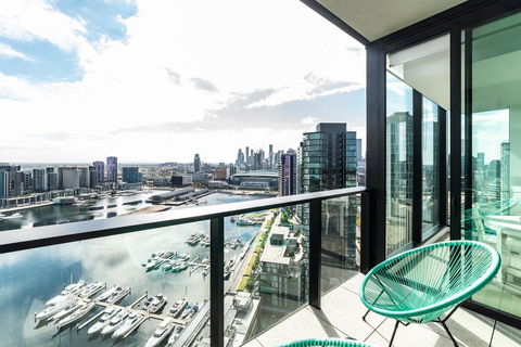 Melbourne Private Apartments - Collins Wharf Waterfront, Docklands - Whitsundays Accommodation 2