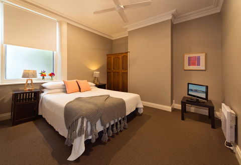 Athelstane House - Whitsundays Accommodation 11