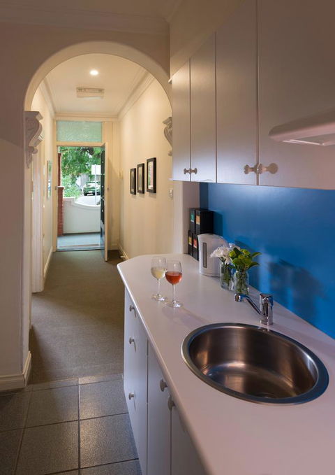 Athelstane House - Whitsundays Accommodation 12