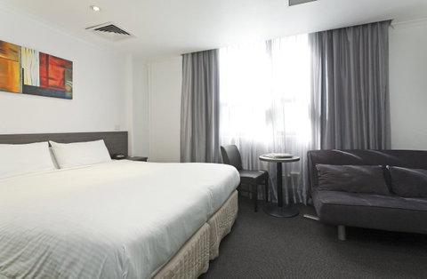 Causeway Inn On The Mall - Whitsundays Accommodation 8