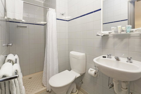 Causeway Inn On The Mall - Whitsundays Accommodation 12