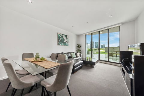 Signature Waterfront Apartments - Whitsundays Accommodation 29