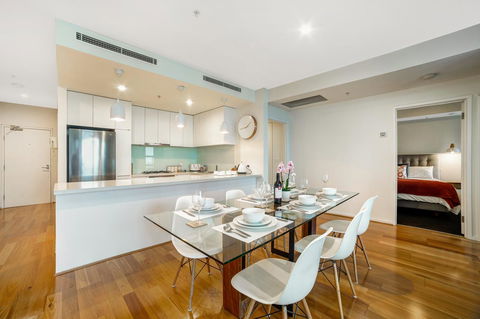 Signature Waterfront Apartments - Whitsundays Accommodation 13