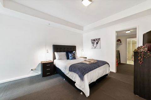 Signature Waterfront Apartments - Whitsundays Accommodation 31