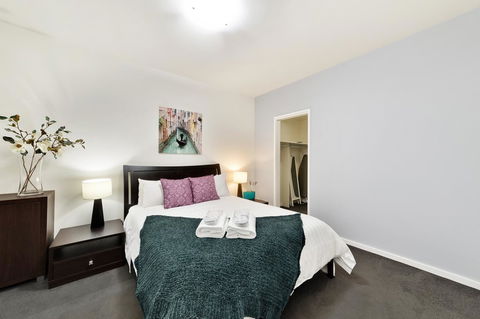 Signature Waterfront Apartments - Whitsundays Accommodation 2