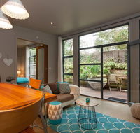 The Love Shack - romantic bungalow - Whitsundays Accommodation