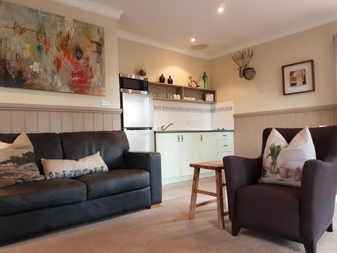 Tangenong Cottages - Whitsundays Accommodation 13