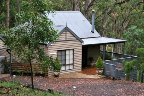 Tangenong Cottages - Whitsundays Accommodation 0