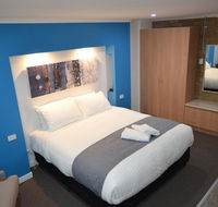 Tropicana Motor Inn - Whitsundays Accommodation