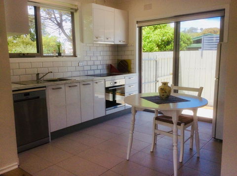 Avilla By The Bay - Whitsundays Accommodation 16