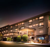 Crest on Barkly Hotel - Whitsundays Accommodation