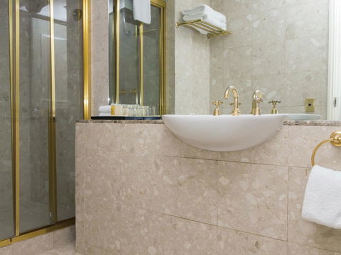 Stamford Plaza Melbourne - Whitsundays Accommodation 3
