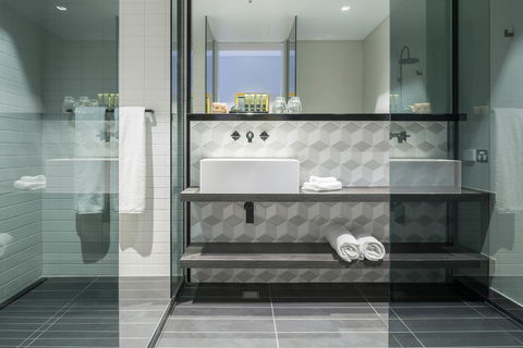 Peppers Docklands - Whitsundays Accommodation 6