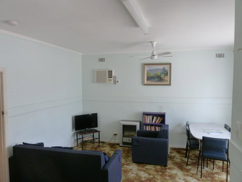 Beachcomber Holiday Units - Whitsundays Accommodation 32