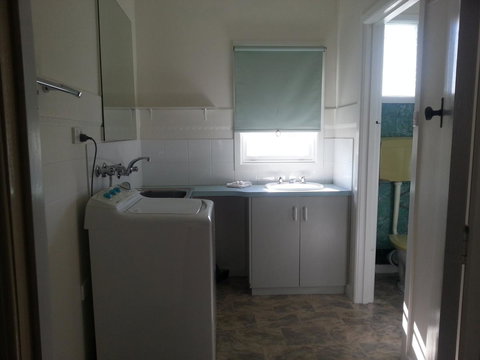 Beachcomber Holiday Units - Whitsundays Accommodation 39