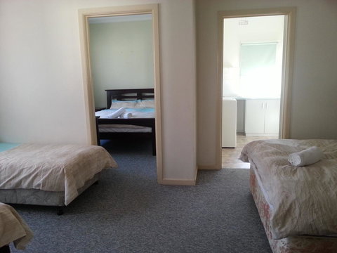 Beachcomber Holiday Units - Whitsundays Accommodation 35
