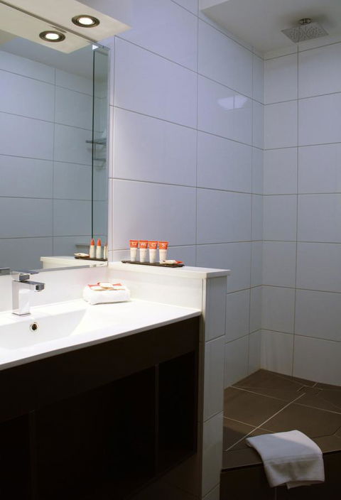 Hotel Grand Chancellor Melbourne - Whitsundays Accommodation 10