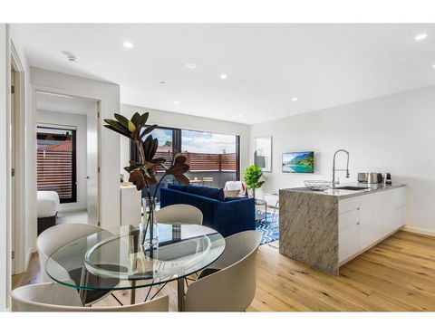 Boutique Apartment In Quiet, Sought-after Suburb - Whitsundays Accommodation 10