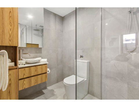 Boutique Apartment In Quiet, Sought-after Suburb - Whitsundays Accommodation 5