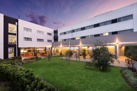 Atura Dandenong - Whitsundays Accommodation 21