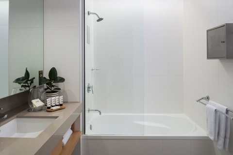 Atura Dandenong - Whitsundays Accommodation 9