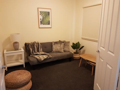 Healesville House - Fig Tree House - Whitsundays Accommodation 9