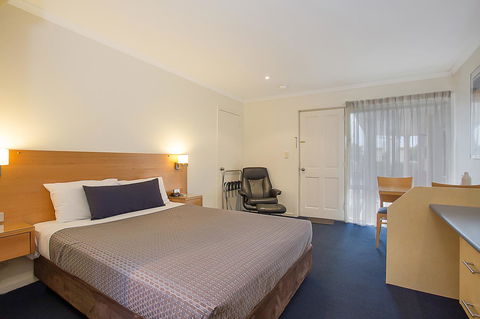 Hamilton Townhouse Motel - Whitsundays Accommodation 22