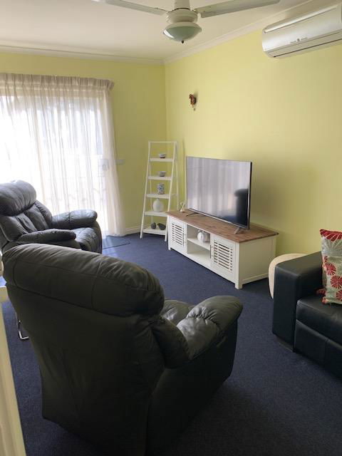 Hamilton Townhouse Motel - Whitsundays Accommodation 6