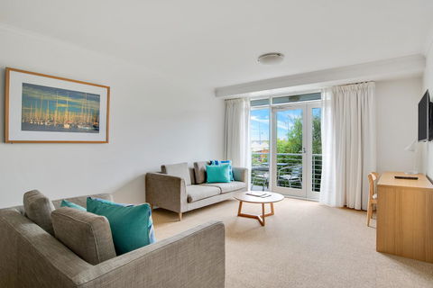 Aligned Corporate Residences Williamstown - Whitsundays Accommodation 8
