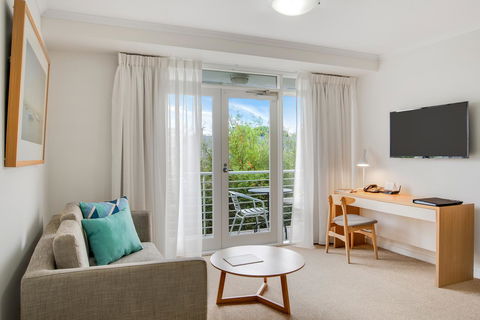 Aligned Corporate Residences Williamstown - Whitsundays Accommodation 24