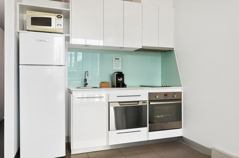 Docklands Private Collection - City Harbour Apartments - Whitsundays Accommodation 2