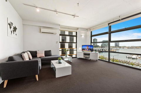Docklands Private Collection - City Harbour Apartments - Whitsundays Accommodation 14