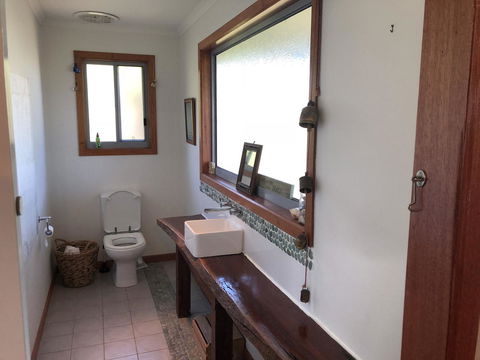 Beautiful, Cosy And Quiet - Whitsundays Accommodation 30