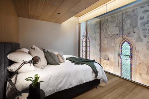 Converted Blue Stone Church - Whitsundays Accommodation 18