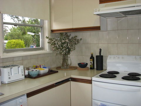 Growse House Yarram 3BR - Whitsundays Accommodation 7