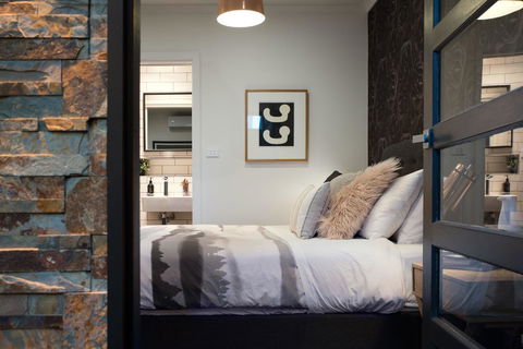 East Street Daylesford - Whitsundays Accommodation 2