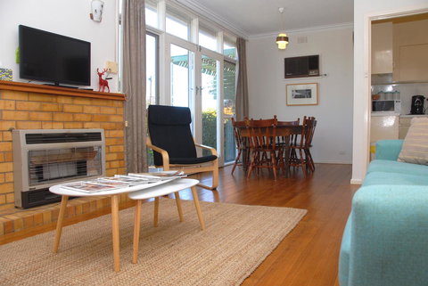 Green Grove - Whitsundays Accommodation 7