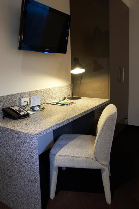 Corporate Living Accommodation Hawthorn - Whitsundays Accommodation 14