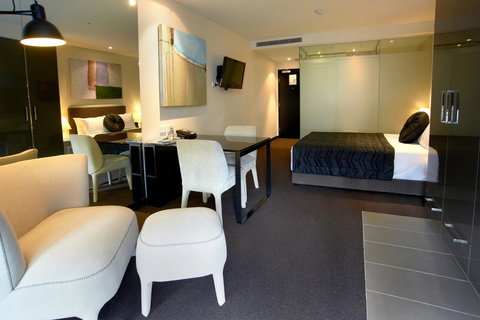 Corporate Living Accommodation Hawthorn - Whitsundays Accommodation 7