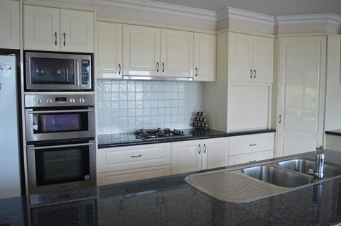 Ocean View Beach House - Whitsundays Accommodation 18