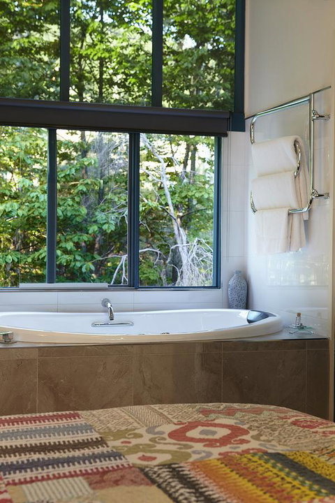 Ashwood Cottages - Whitsundays Accommodation 0