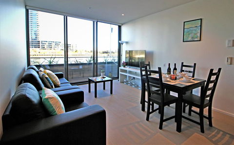 Auzzie Apartments Docklands, Melbourne - Whitsundays Accommodation 4
