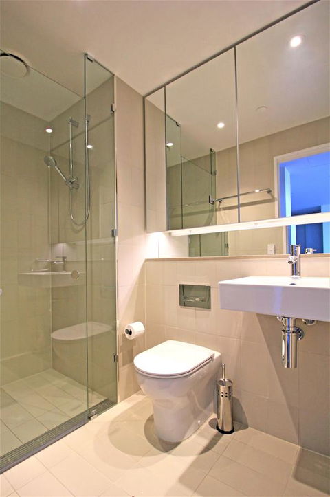 Auzzie Apartments Docklands, Melbourne - Whitsundays Accommodation 12