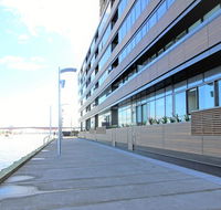 Auzzie Apartments Docklands Melbourne - Whitsundays Accommodation