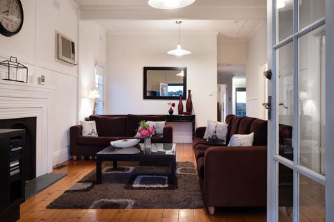 Churchills - Whitsundays Accommodation 7